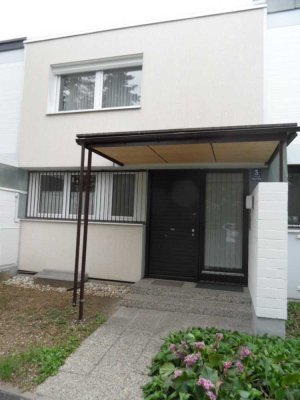 Reihenmittelhaus in München-Daglfing von Privat