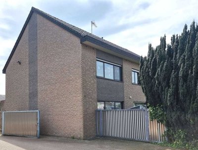 Wohnhaus mit Bürogebäude und Ausbaufläche zu verkaufen | Baesweiler-Setterich!