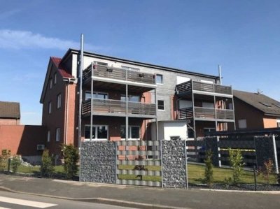 Modern & zentral: 3,5 Zimmer mit Kaminofen & Klimaanlage in zentraler Lage