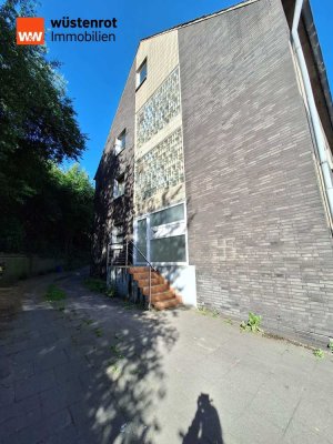 4,5 Zimmer Wohnung im 1.OG mit Balkon im ruhigen Teil von Duisburg-Beeck!