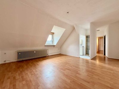 2-Zimmer über den Dächern von Flingern!