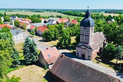 Historischer Pferdestall auf altem Rittergut