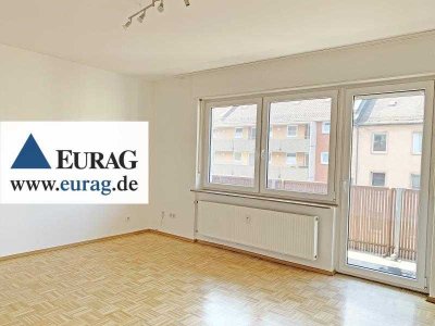 N-Steinbühl: Gut geschnittene 2-Zi-Whg (4.OG m.A) mit Balkon & EBK zur Ablöse