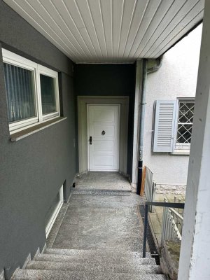 Ansprechende 2,5-Zimmer-Wohnung mit Balkon und Einbauküche in Pforzheim