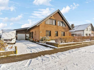 Steinhausen: Modernisiertes Ein-/Zweifamilienhaus in beruhigter Wohnlage