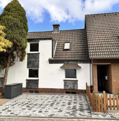 Schönes 6,5-Zimmer-Reihenhaus - Erstbezug nach Sanierung
