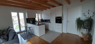 Hochwertige 3-Raum-DG-Wohnung mit Balkon und Einbauküche in Waldshut Gaiss