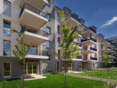 Erstbezug : Exklusiver Neubau im Zentrum mit Garten, Terrasse, Fußbodenheizung und Parkett!