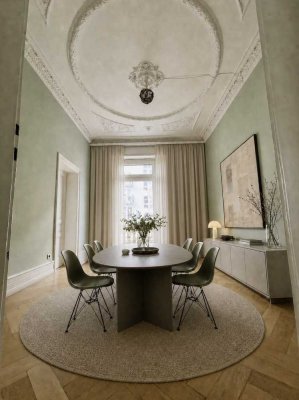 Stilvolle Bel Étage mit 2 Balkonen im repräsentativen Altbau  - eine seltene Gelegenheit im Westend