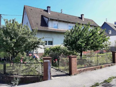 Solides 1 - 2-Familienhaus in guter Wohnlage