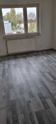 Geräumige 3,5 R. Whg.  sucht nette Mitbewohner
