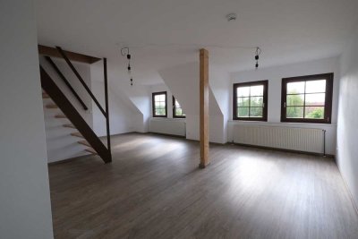 WOB-Ehmen: Helle, stilvolle Maisonett-Wohnung im Dachgeschoss eines Fachwerkhauses