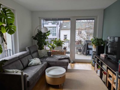 Moderne 3-Zi. Wohnung mit 2 großen Balkonen