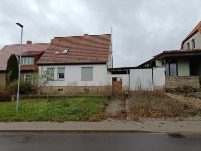 Doppelhaushälfte mit Nebengelass - großes Grundstück - perfektes Familiendomizil