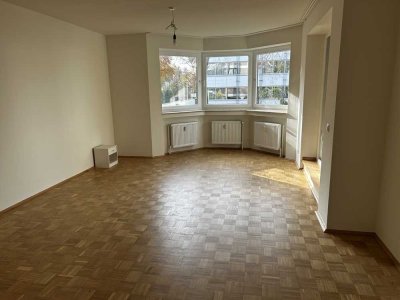 Achtung: Rheinnähe - sanierte Wohnung in Bonn-Plittersdorf!