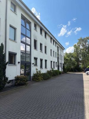 Modernes Wohnen zwischen Stadtleben und Natur im Hamburger Westen