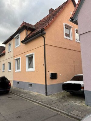 Exklusives, geräumiges und gepflegtes Haus in Worms - Leiselheim.
