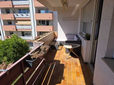 Möblierte 2-Zimmer-Wohnung mit Sonnen-Balkon und Stellplatz!