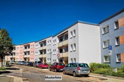 Mehrfamilienhaus mit Balkonen - provisionsfrei