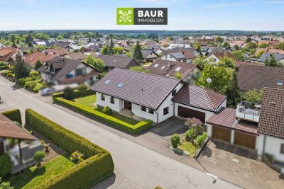 360°|SOFORT FREI! Attraktives Einfamilienhaus mit Einliegerbereich und Garten in Randlage von Berghü