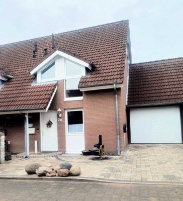 Doppelhaushälfte mit Pool, Sauna & Garage in Königs Wusterhausen – Provisionsfrei- sofort bezugsfrei