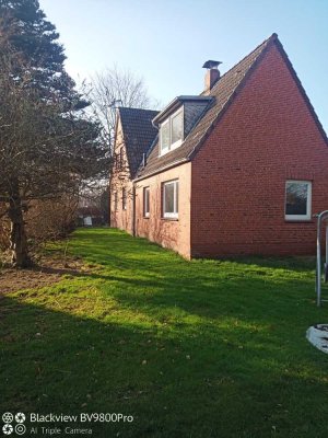 freistehend modernisiertes Einfamilienhaus mit Einliegerwohnung Bodenheizung 2 Kachelöfen Hohenfelde