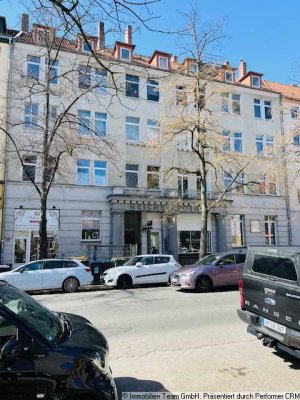 Südstadt Sallstraße: Großzügige 2-Zimmerwohnung mit Balkon
