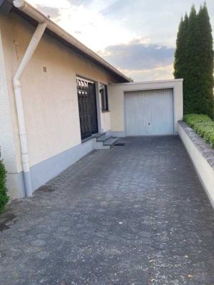 Günstiges 8-Raum-Einfamilienhaus mit gehobener Innenausstattung in Rheinbach