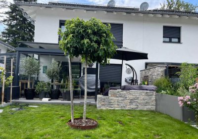 Neuwertige Doppelhaushälfte zum Wohlfühlen, sofortiger Bezug