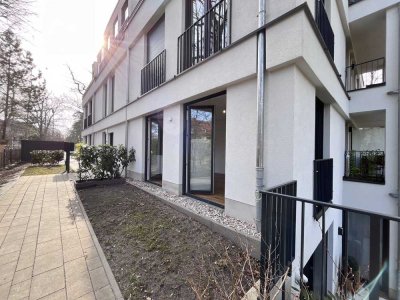 Möbliertes Neubau-Apartment in FU-Nähe mit kleinem Garten