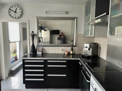 3-Raum-Wohnung, gepflegt mit Balkon, Stadtmitte MH