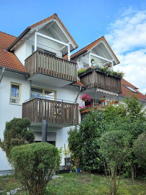 Hauptstadtmakler-Gepflegte Wohnung mit Tiefgaragenstellplatz in guter Lage