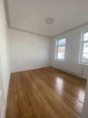 Schöne frisch sanierte 2-Zimmer Wohnung