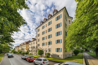 Modernes Wohnen im historischen Denkmal: Lichtdurchflutete 4,5-ZKB-Maisonette mit EBK im Hochfeld