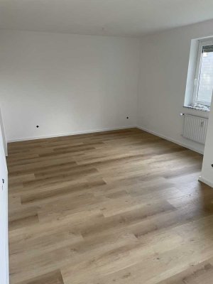 Frisch renovierte 2,5-Zimmer Wohnung mit Balkon | Ruhige Lage im Grünen | Essen-Katernberg