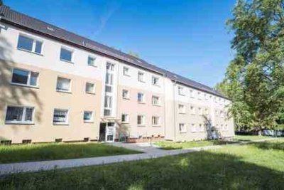 Zuhause fühlen: sanierte 3,5-Zimmer-Wohnung mit Balkon