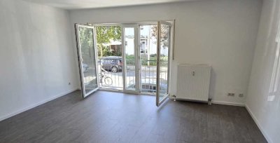 Renovierte, helle 2-Zimmer Wohnung mit EBK & Garage in Bestlage
