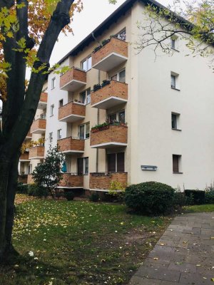 Wunderschön möblierte Sonnenwohnung mit Balkon