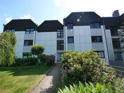 Beliebte Lage in Halstenbek! Helle, sehr gut geschnittene 3-Zi-ETW + sonniger Loggia zu verkaufen