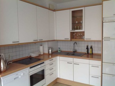 Gepflegte, hochwertig ausgestattete Wohnung mit zwei Zimmern und EBK in Bad Neuenahr-Ahrweiler