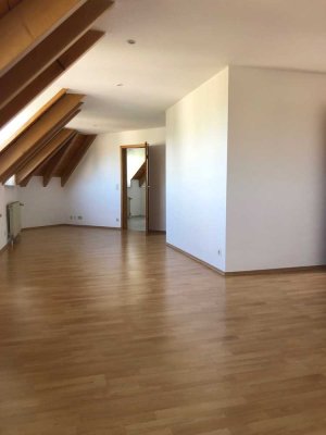 Tolle, super gemütliche 3-Zimmer-Maisonettewohnung mit viel Holz
