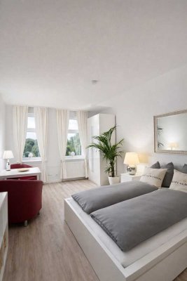 Erstbezug nach Sanierung! Tolles, vollmöbliertes Apartment in guter Lage mit Aufzug