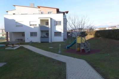 Moderne Wohlfühlwohnung in Ortsrandlage in Weiden am See