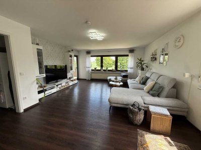 TOLLE 4-ZIMMER WOHNUNG 
MIT DOPPELGARAGE 
IN MICHELFELD