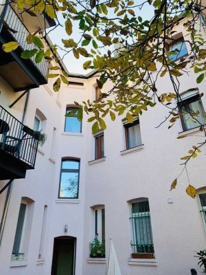 schöne, helle, renovierte  3-Zimmer Wohnung - provisionsfrei