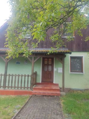 Ansprechendes Haus mit Garten und Garage in Haag