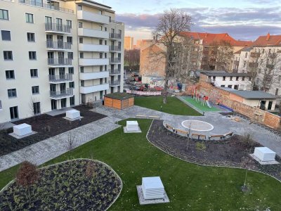 von Privat – Erstbezug – urban & ruhig zugleich, flexible 3,5 Zimmer, Balkon, EBK, TG
