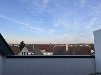 Geschmackvolle 2,5-Zimmer-DG-Wohnung mit Balkon und EBK in Heilbronn