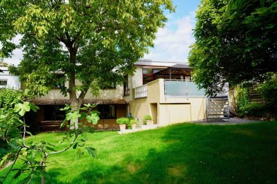Großzügiges Familien - Domizil auf 230 Quadratmetern mit idyllischem Garten