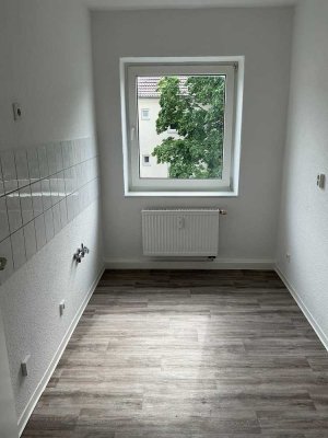 Frisch renoviert und bereit für neue Mieter...